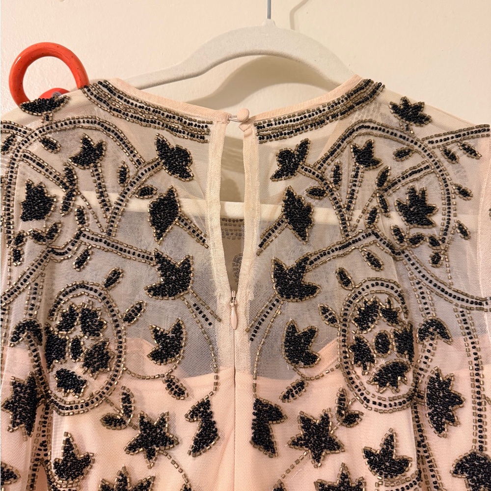 ASOS- Elegant Cream and Black Embroidered Gown - Picture 4 of 13